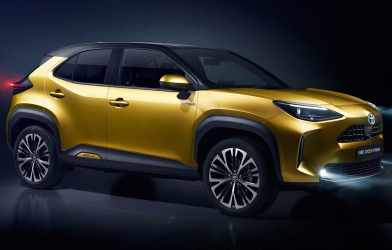 Toyota Yaris Cross chào giá ngang 400 triệu, đấu Hyundai Kona