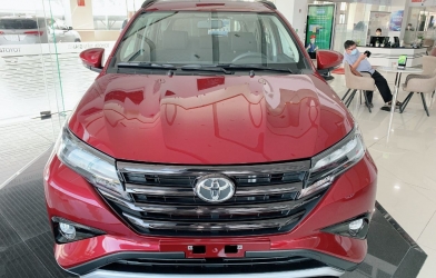 Toyota Rush bất ngờ giảm giá, cạnh tranh Mitsubishi Xpander