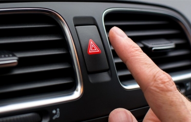 Đèn cảnh báo nguy hiểm: Khi nào nên sử dụng?