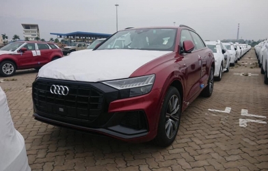 Lô xe Audi Q8 2021 đầu tiên cập bến Việt Nam, giá tạm tính 4,5 tỷ VNĐ