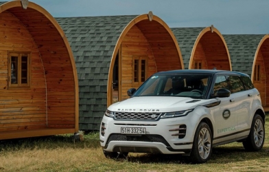 Xe sang 'chơi lớn' giảm gần 1 tỷ VNĐ dịp cuối năm