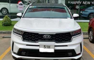 Kia Sorento 2021 cũ được rao bán 'đắt hơn' cả xe mới