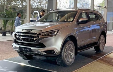 'Đối thủ' của Everest, Fortuner gây sốt với 7000 đơn hàng 1 tháng