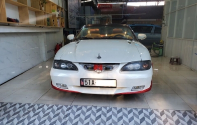 Đại gia bán Ford Mustang cổ với giá 'hạt dẻ' vì nhà hết chỗ để