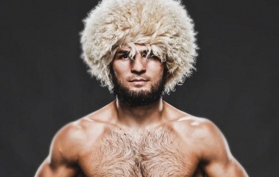 Đoạn phỏng vấn Khabib 2 tuần trước UFC 254 khiến fan rơi lệ