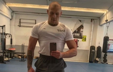 Conor McGregor sẽ đấu với Dustin Poirier hay Justin Gaethje?