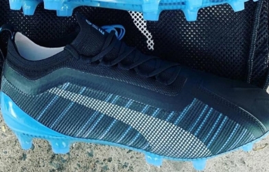 Trở thành nhà tài trợ mới, Puma ra mắt giày riêng cho Man City