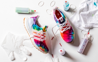 Adidas ra mắt bản phối Ultra Boost độc với họa tiết sặc sỡ