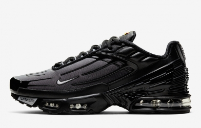 Chiêm ngưỡng Air Max Plus III với diện mạo 'ngầu' như phim viễn tưởng