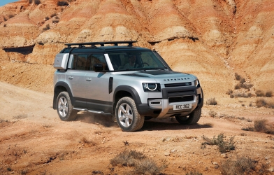 Land Rover Defender 2020 lột xác với diện mạo mới cực 'ngầu'