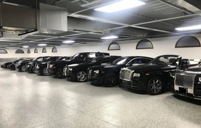 Mayweather khoe dàn 5 chiếc Roll-Royce hơn 2 triệu Bảng