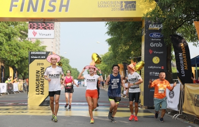 Giải chạy Longbien Marathon 2019 thu hút gần 6000 người tham dự