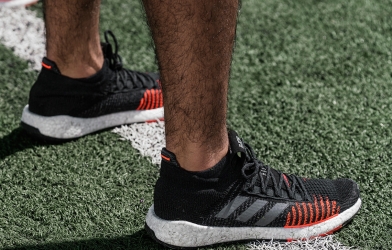 5 đôi giày Adidas giảm giá hấp dẫn nhất trong tháng 12/2019