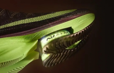 Nike tặng Air Zoom Alphafly NEXT% miễn phí