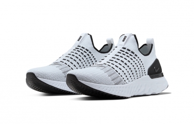 Nike React Phantom Run Flyknit 2 không dây hấp dẫn