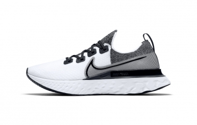 Nike React Infinity Run phối màu đơn sắc sang trọng