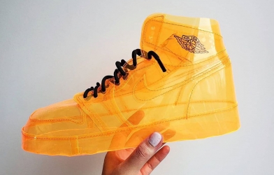 Nike Air Jordan 1 “Jelly” làm từ nhựa màu trong suốt