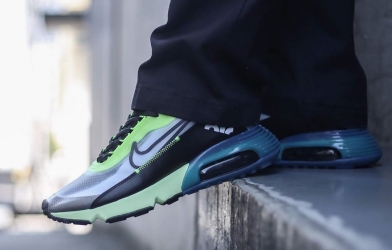 Nike Air Max 2090 phát hành với màu xanh bí ẩn