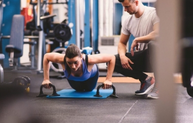 5 mẹo tăng cơ nhanh mà không tích mỡ thừa khi cách ly