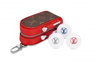 Đồ đánh Golf Louis Vuitton với 7 trái bóng giá hơn 21 triệu