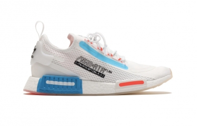 Adidas NMD_R1 Spectoo giống như đến từ tương lai
