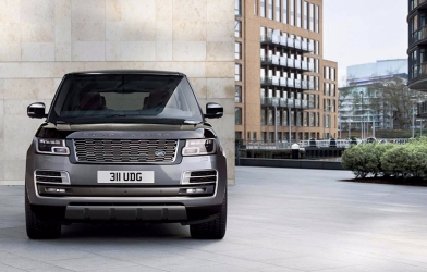 Range Rover thế hệ thứ 5 sẽ đối đầu với Bentley Bentayga và Rolls Royce Cullinan 