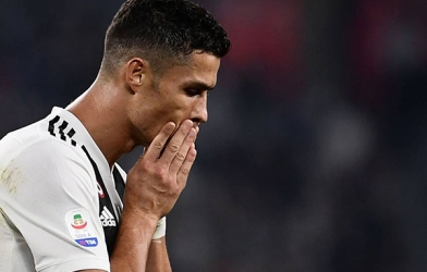 Sự nghiệp của Ronaldo bị ảnh hưởng nghiêm trọng vì cáo buộc hiếp dâm