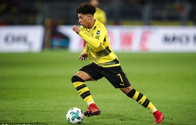 Bị thổi penalty phút cuối, Dortmund chia điểm trên sân nhà