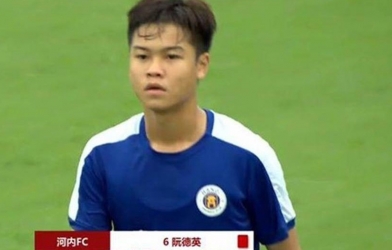 Đội trưởng U17 Hà Nội đấm vào mặt đối thủ người Trung Quốc