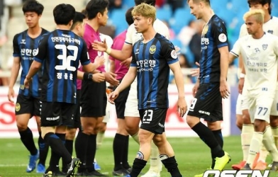 Sếp lớn Incheon: 'Khả năng xử lý bóng của Công Phượng tốt nhất đội'