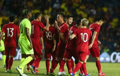 ĐT Việt Nam nhận thưởng lớn sau ngôi á quân King's Cup