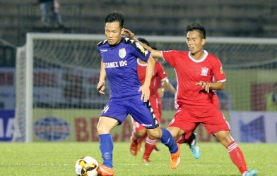 Chia điểm với Bình Dương, Quảng Nam rơi xuống vị trí áp chót