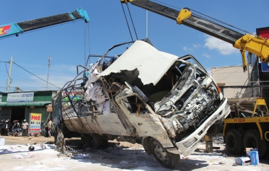 Xe tải gây tai nạn liên hoàn tại Lâm Đồng