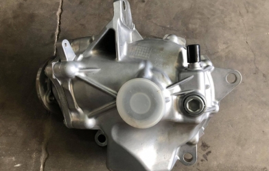 Mercedes-Benz GLC bị lỗi cầu trước, hãng từ chối bảo hành