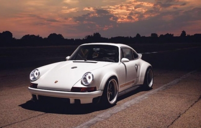 Siêu xe Porsche 911 sản xuất từ 30 năm trước có mức giá 1,8 triệu USD