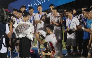 Đội trưởng Viettel đau đầu vì phải lo đám cưới