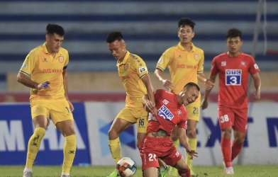 HLV Đức: 'Đội bóng nhỏ có thể thắng Bayern, tôi tin Nam Định cũng vậy'