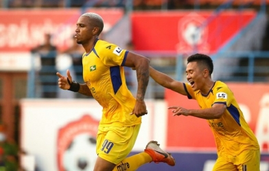 HLV Sông Lam Nghệ An: 'Thất bại là cách để cầu thủ hiểu rõ lối chơi'