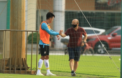 HLV Park Hang Seo làm điều đặc biệt với CLB Hà Nội