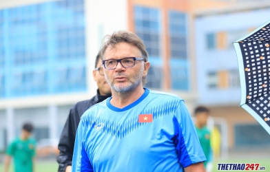 HLV Troussier: 'Tôi sẽ tạm hài lòng nếu nằm trong top 4 Đông Nam Á'