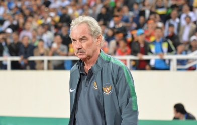 HLV Calisto: 'Alfred Riedl - Vĩnh biệt bạn hiền'