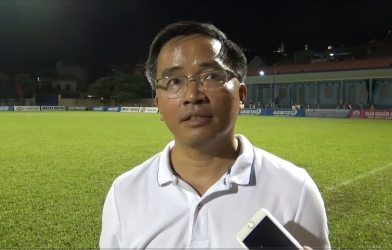 Trưởng đoàn HAGL 'than trời' khi đối đầu SLNA ở sân Vinh