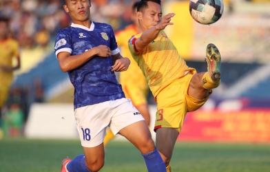 Tuyệt phẩm đá phạt ở V.League của cầu thủ 20 tuổi