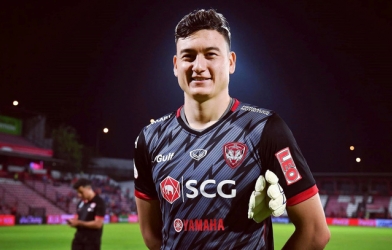 Đặng Văn Lâm bất ngờ bị gạch khỏi danh sách Muangthong Utd