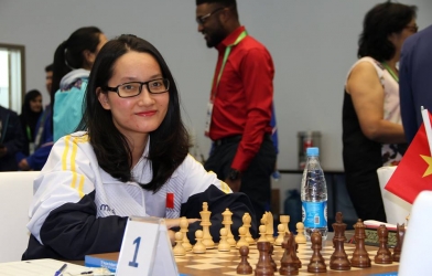 Kim Phụng hạ kỳ thủ nam hơn mình trên 100elo chỉ sau 27 nước