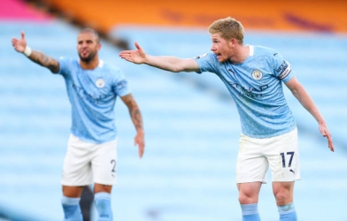 Huyền thoại MU gọi cầu thủ Man City là ‘đồ ngốc’