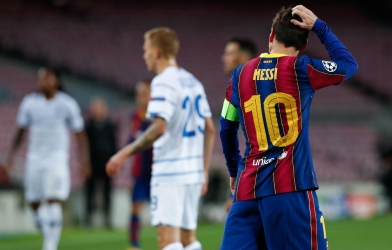 Pirlo tiết lộ vấn đề nan giải của Lionel Messi