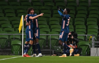 Arsenal giành chiến thắng trong trận cầu 6 bàn