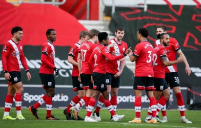 Arsenal chính thức trở thành cựu vương tại FA Cup