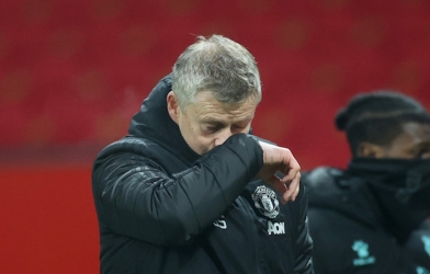 MU hé lộ tin chẳng lành về tương lai HLV Solskjaer